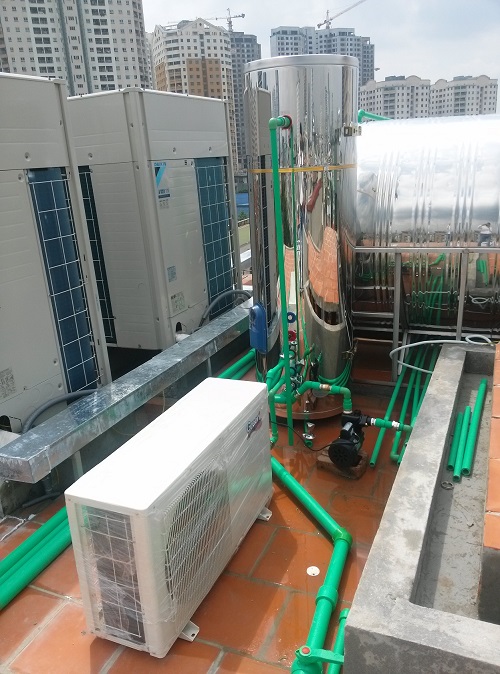 Hệ thống máy nước nóng trung tâm Heat Pump - giải pháp hỗ trợ cung cấp nước nóng tiết kiệm và hiệu quả. - Ảnh 1