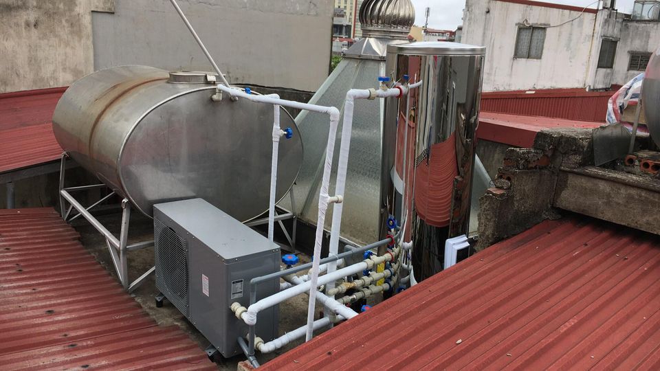 Hệ thống máy nước nóng trung tâm Heat Pump tiết kiệm năng lượng hiệu quả tại Nam Định - Ảnh 1