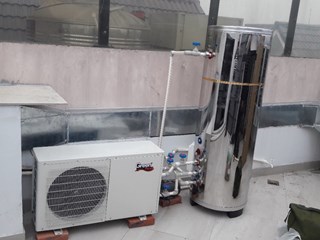 Hệ thống máy gia nhiệt nước nóng Heat Pump giá tốt tại Hà Nội