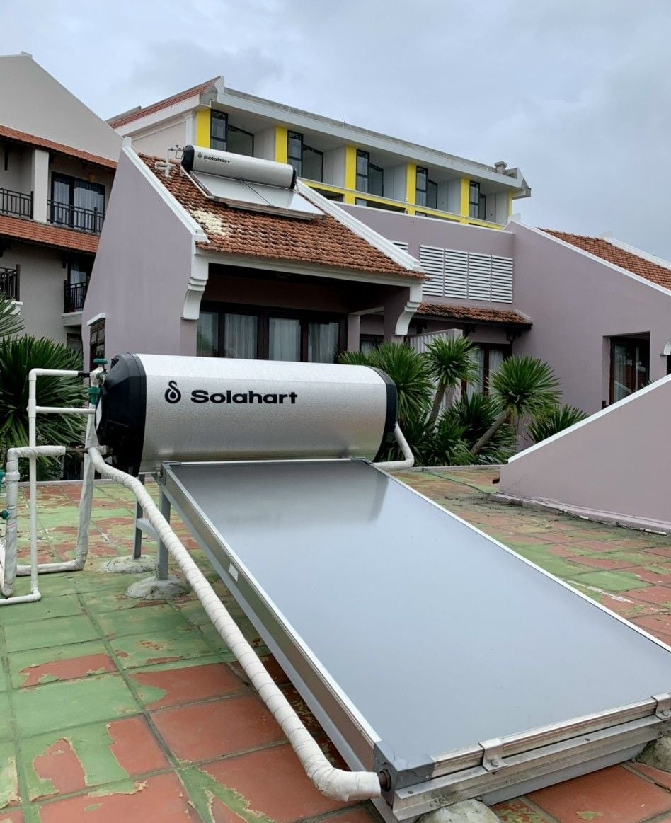 MÁY NƯỚC NÓNG NĂNG LƯỢNG MẶT TRỜI SOLAHART- Sunheat 150 Lít