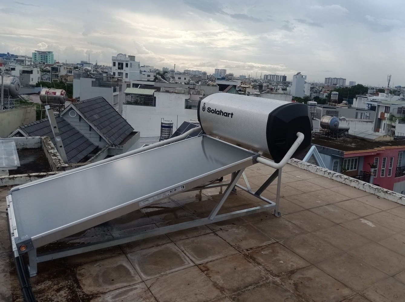 Phân phối máy nước nóng năng lượng mặt trời SOLAHART SUNHEAT tại Hải Dương