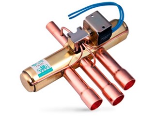 Thay Van 4 cửa ( van đảo chiều ) cho Heat Pump tại Hải Phòng