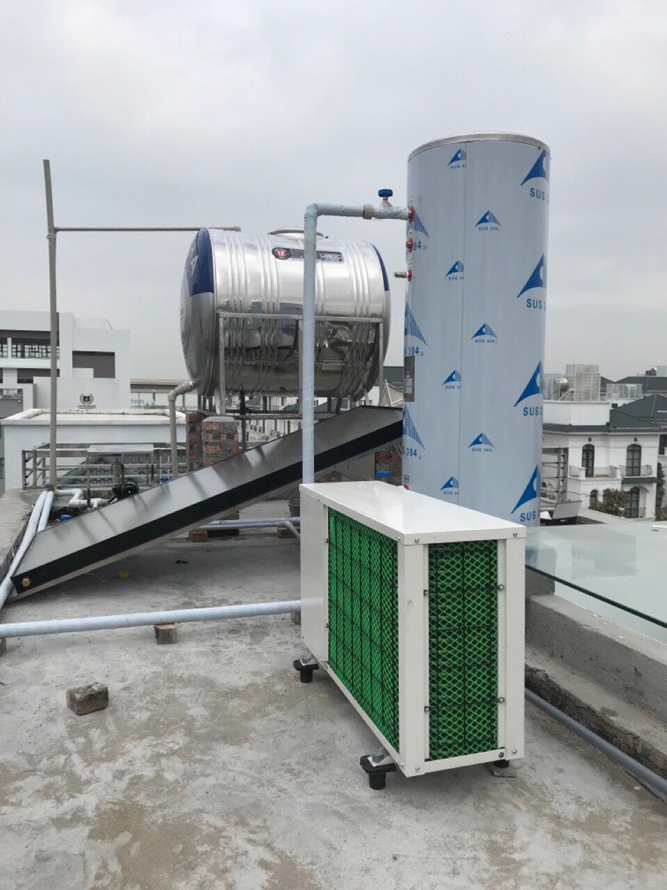 Máy nước nóng năng lượng mặt trời ( thái dương năng ) giá tốt tại Thái Bình