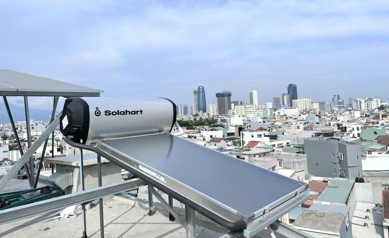 Công trình lắp đặt máy nước nóng năng lượng mặt trời Solahart tại khu đô thị Vườn Hồng