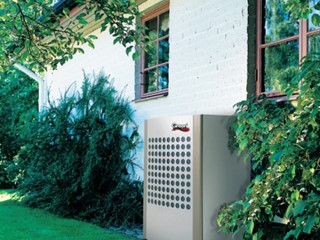 Máy nước nóng tổng bơm nhiệt Heat Pump - Công nghệ làm nóng tiên tiến hiện đại tại Quảng Ninh